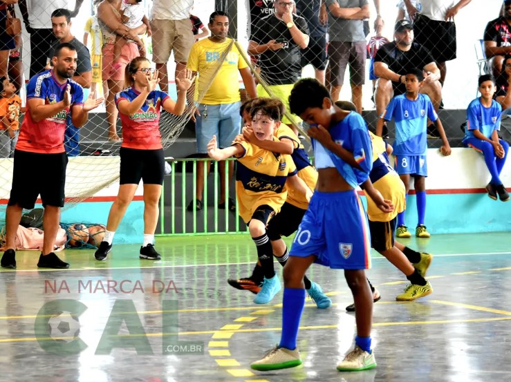 Sub-10: Escolinha do Rei Artur vai disputar a 7ª Copa Arasuper – NA MARCA DA  CAL